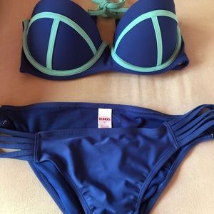 Blue bikini set
